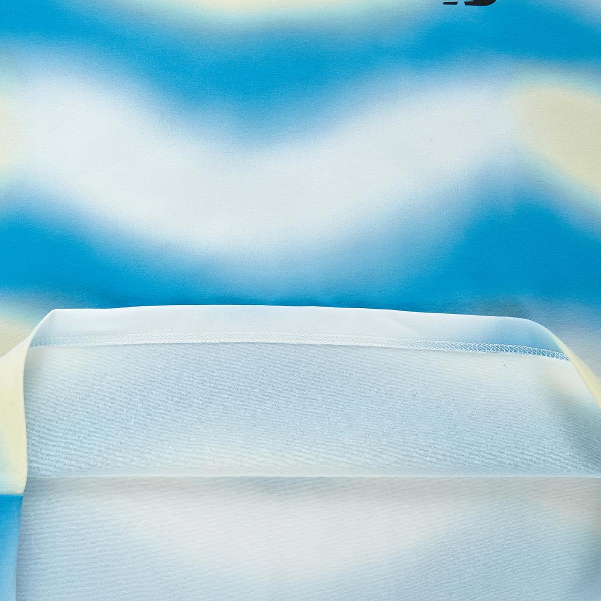 (50)Blue