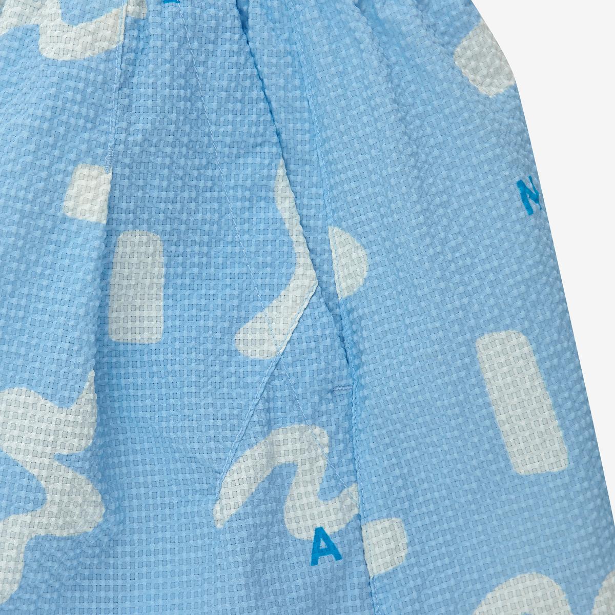 (51)Light Blue