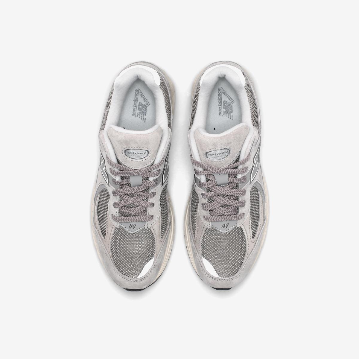 (15)Gray