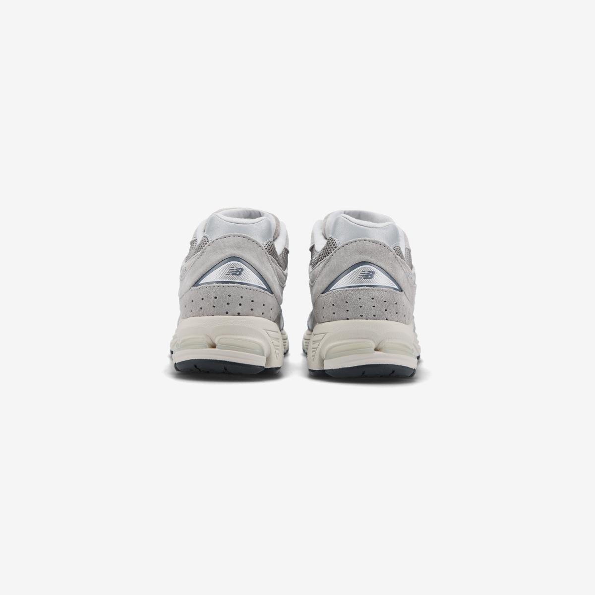 (15)Gray