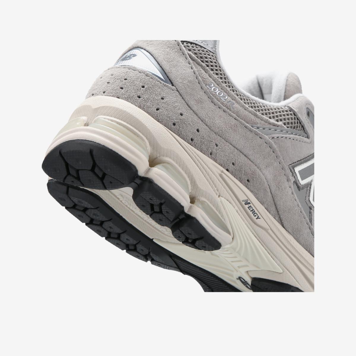 (15)Gray