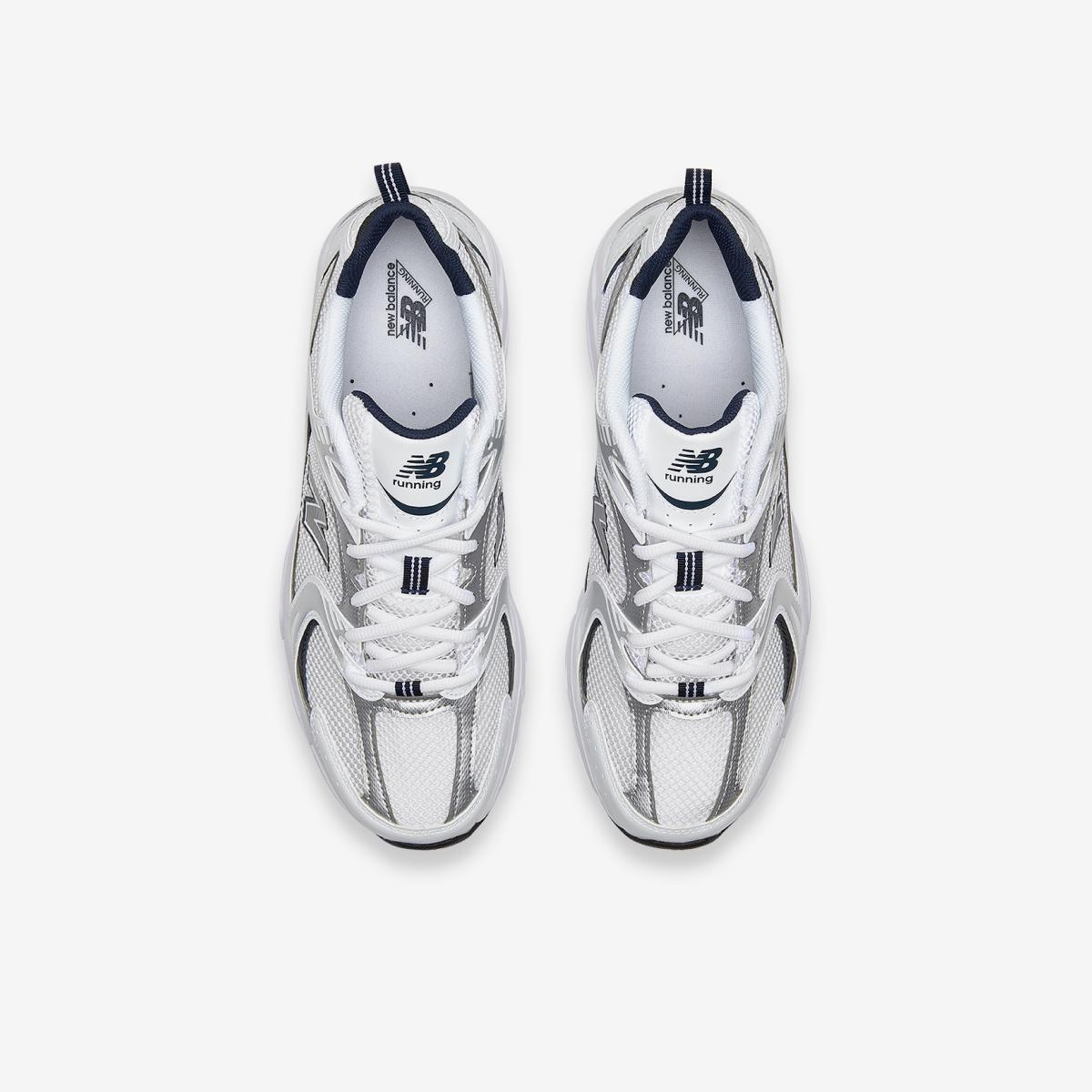 (10)White