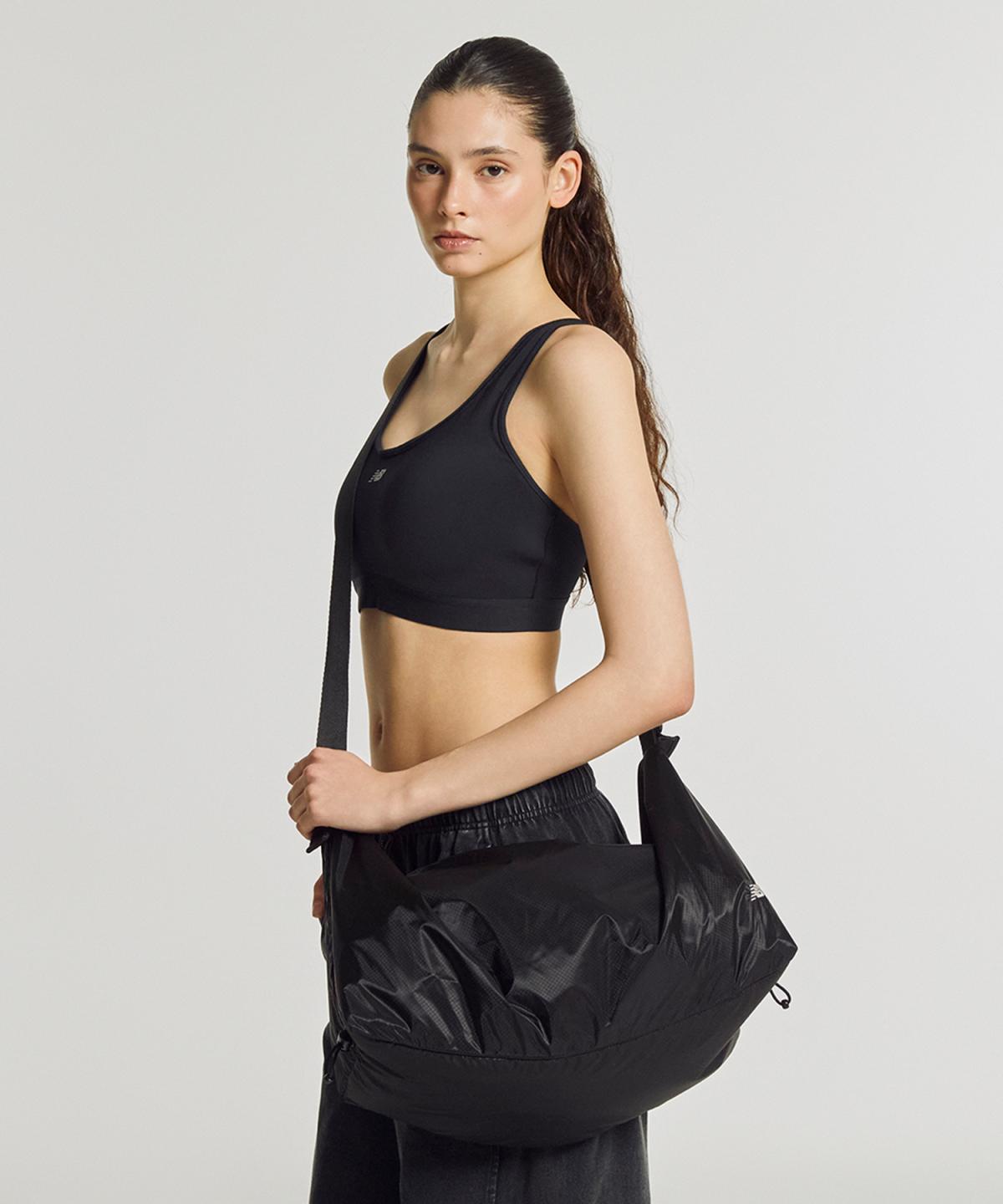 (19)Black