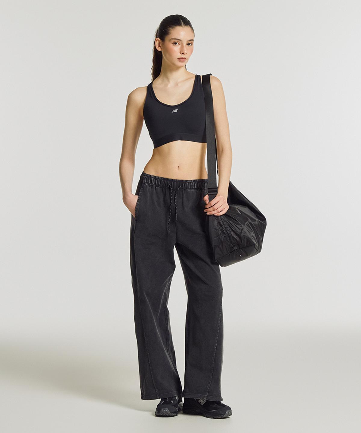 (19)Black