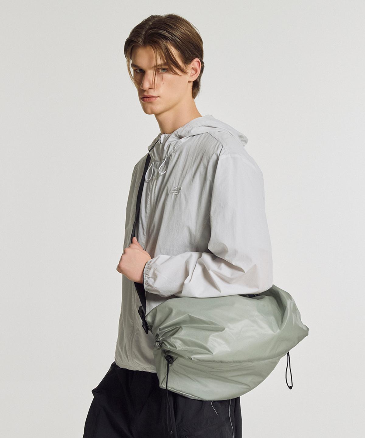 (16)Light Gray