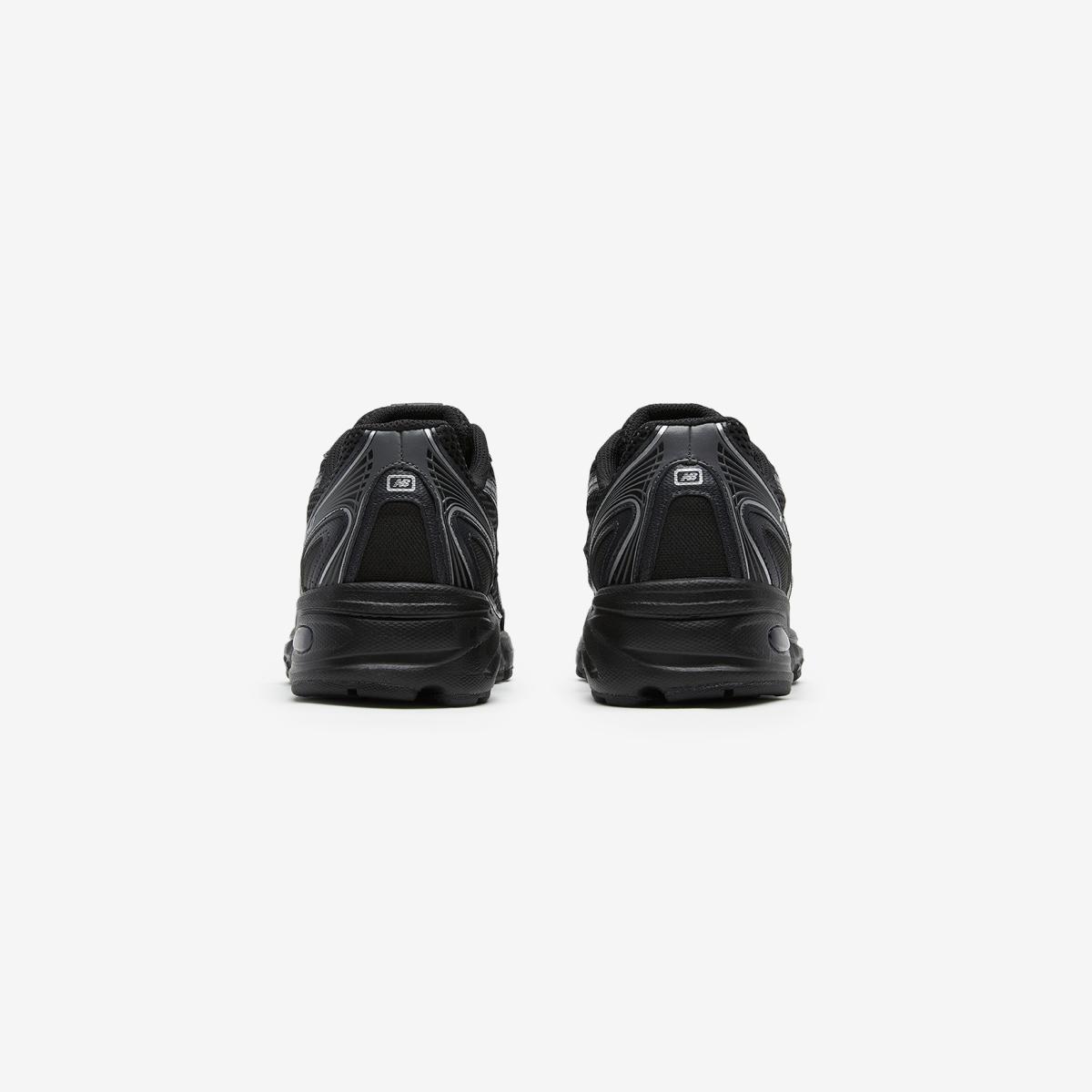(19)Black