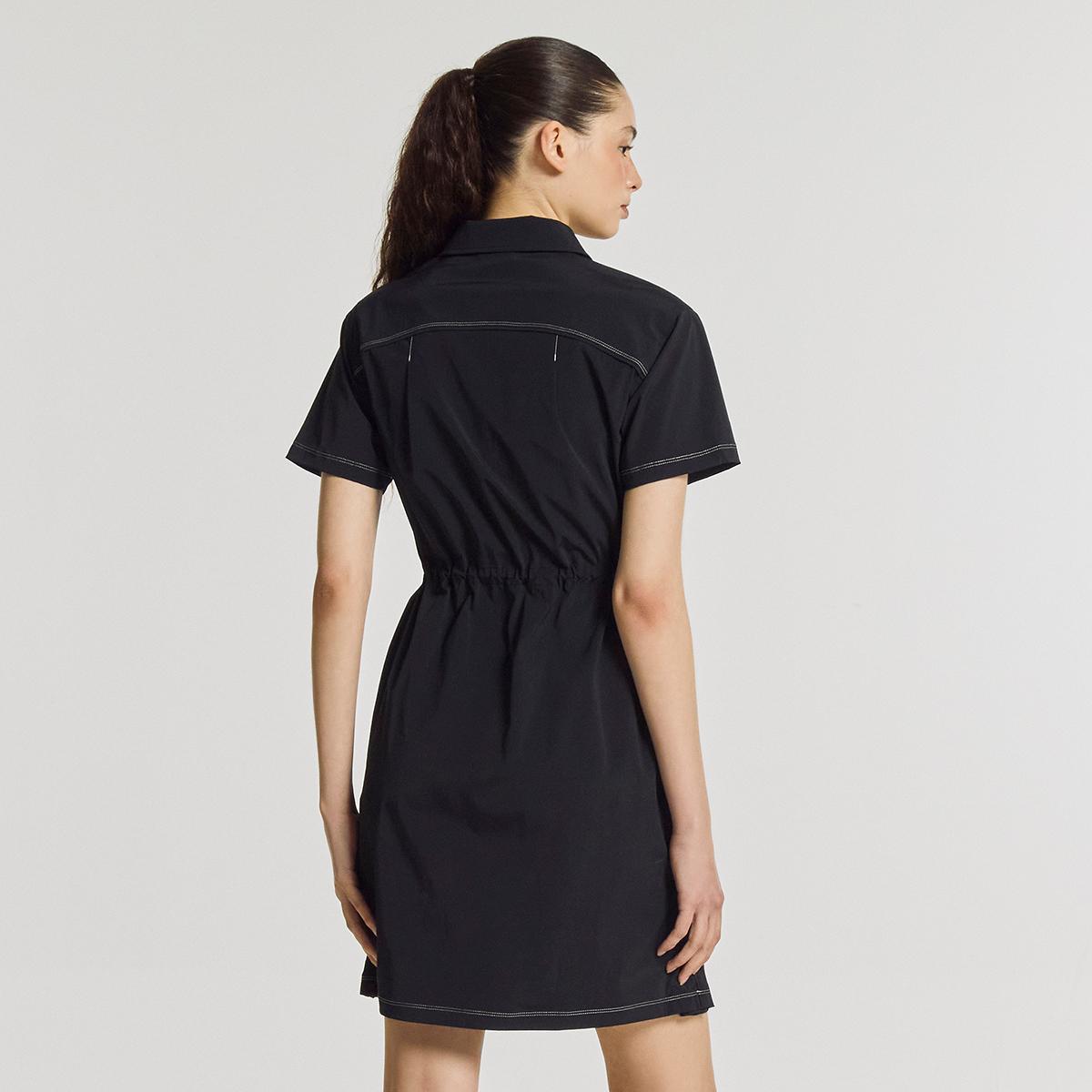 (19)Black