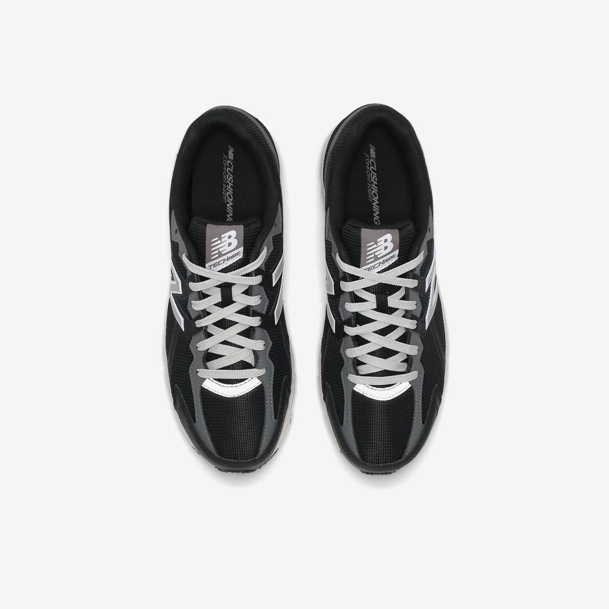 (BF)black graphic
