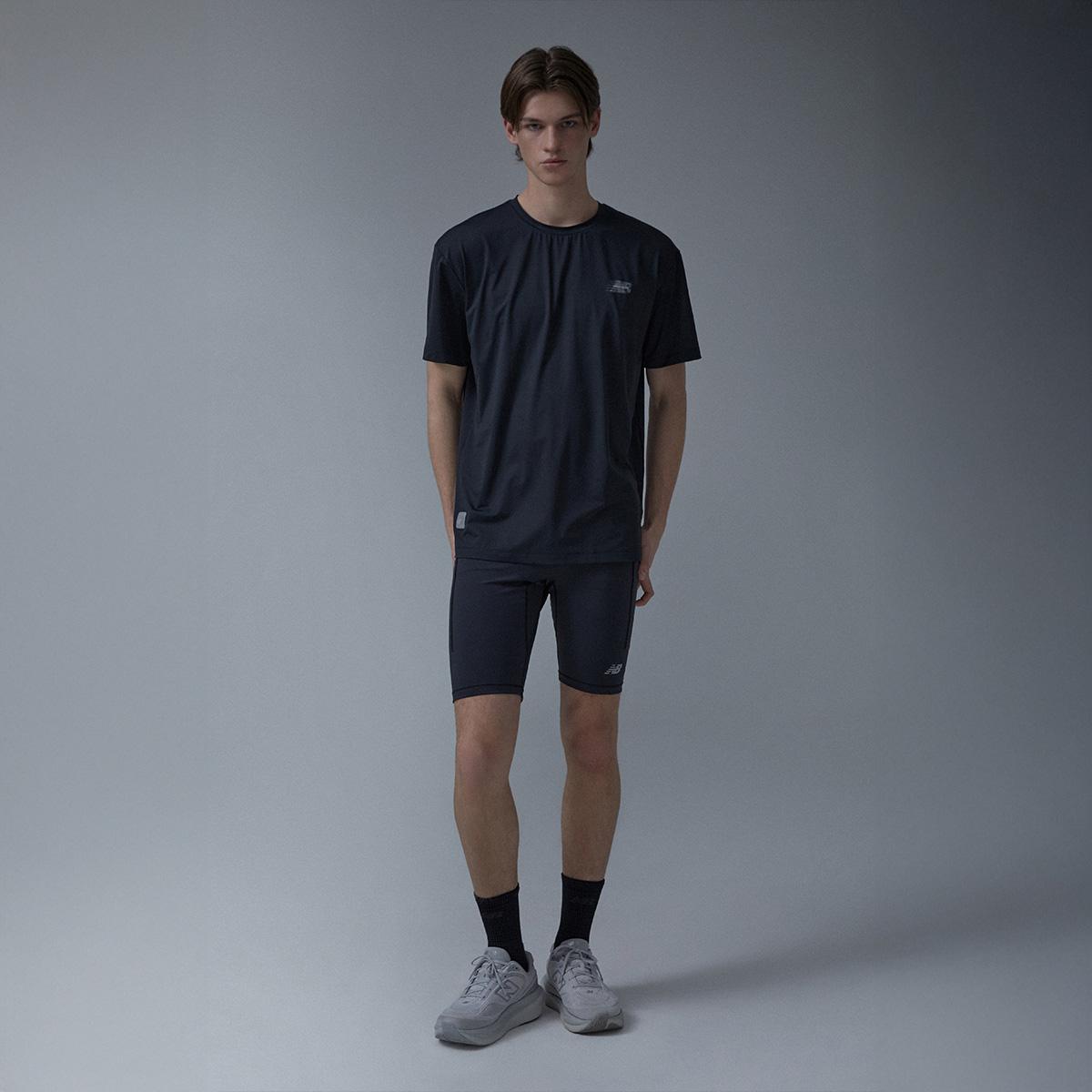 (19)Black
