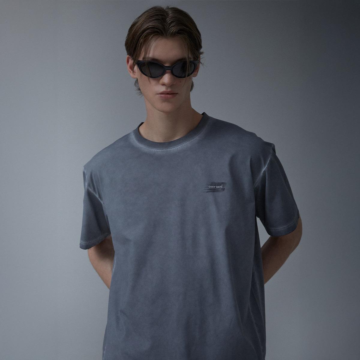 [DG] Dyeing Gray