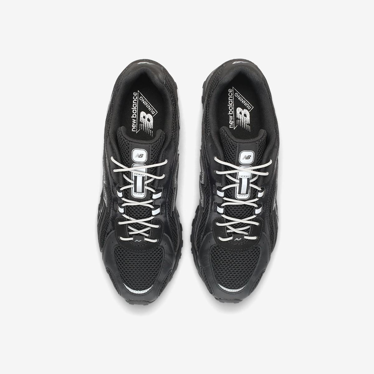 (19)Black