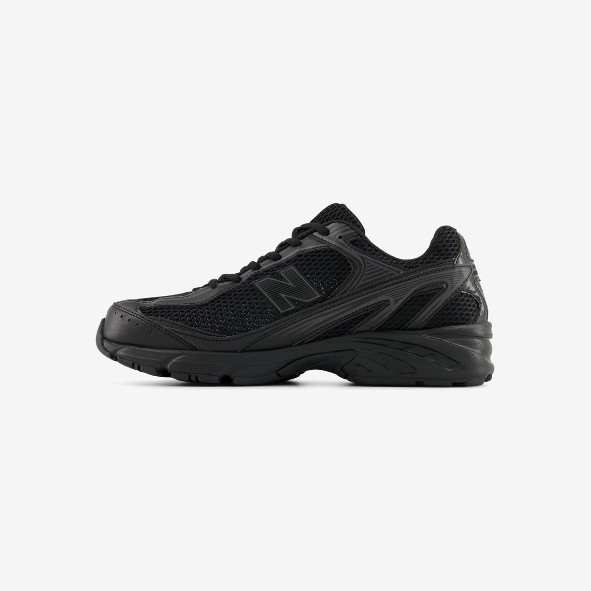 (19)Black