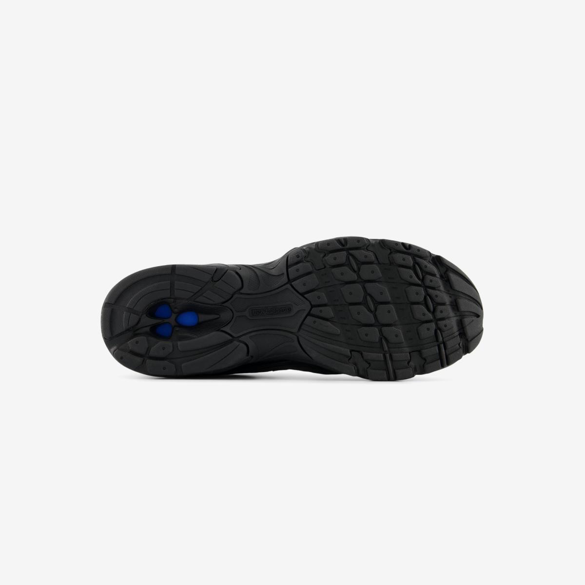 (19)Black