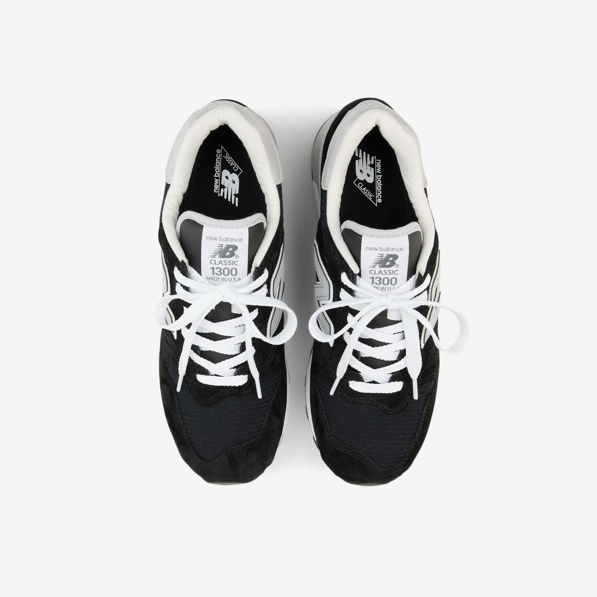(19)Black
