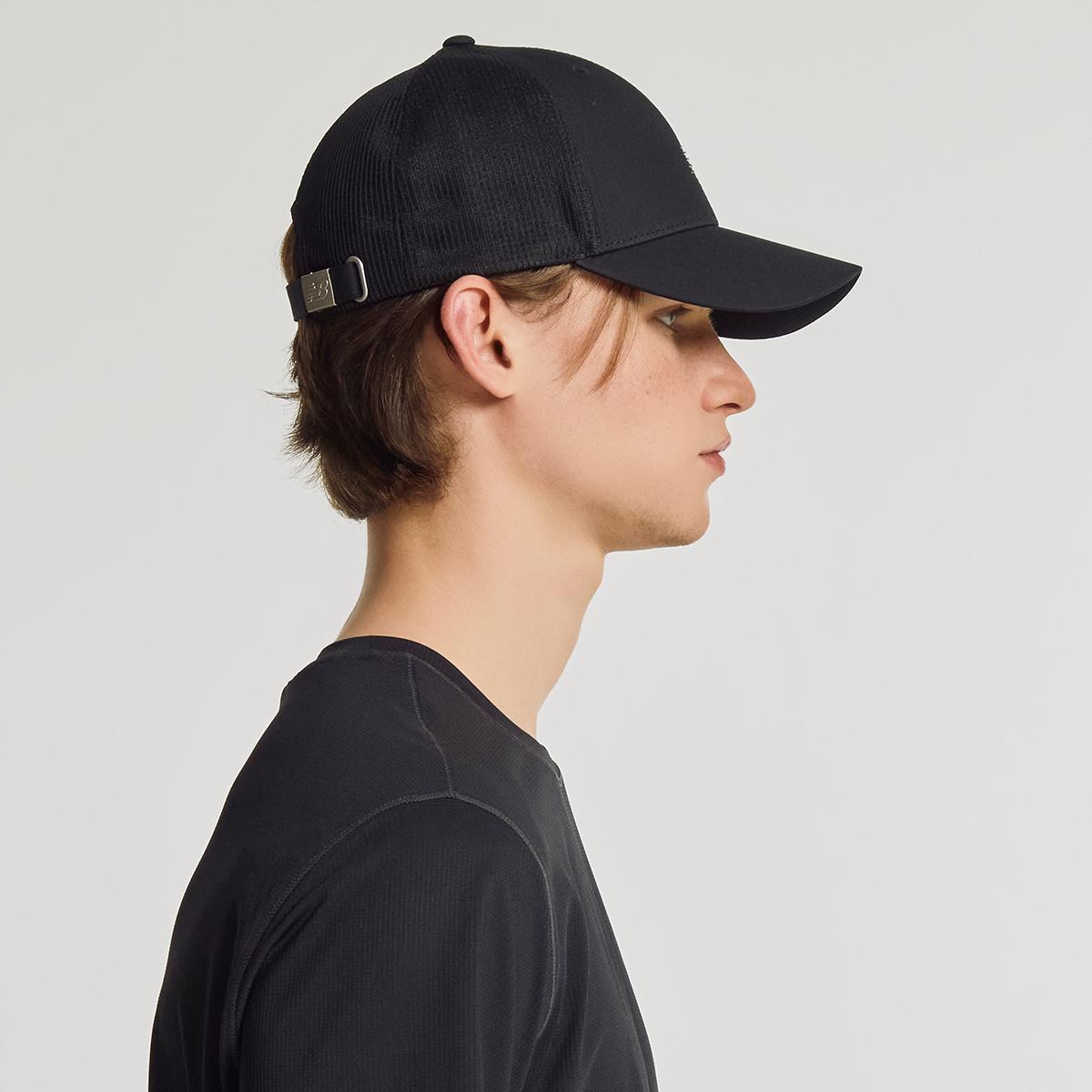 (19)Black