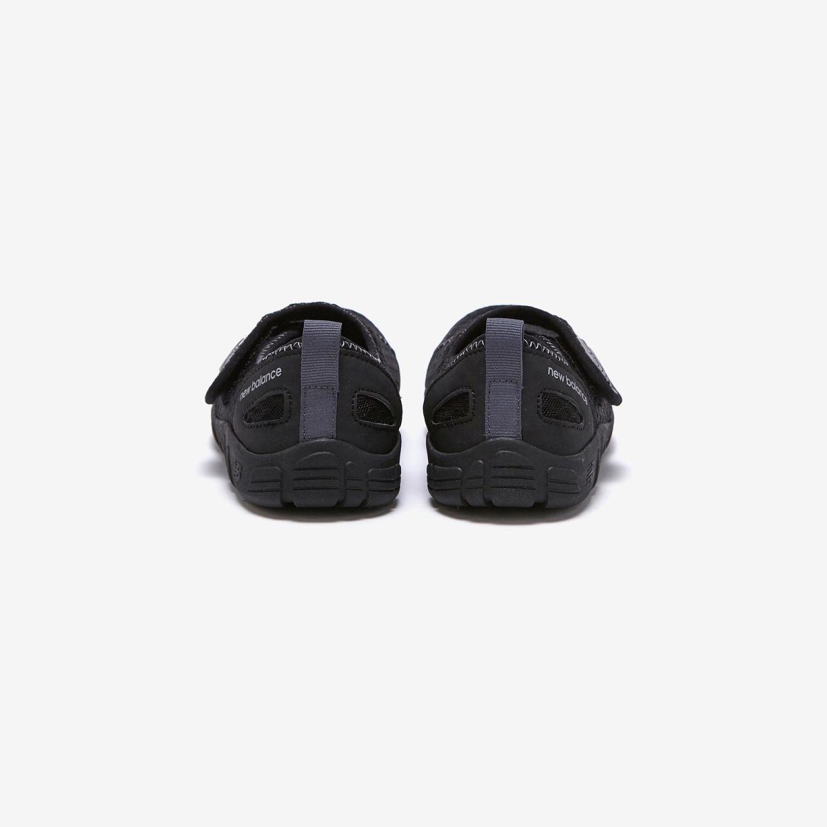 (19)Black