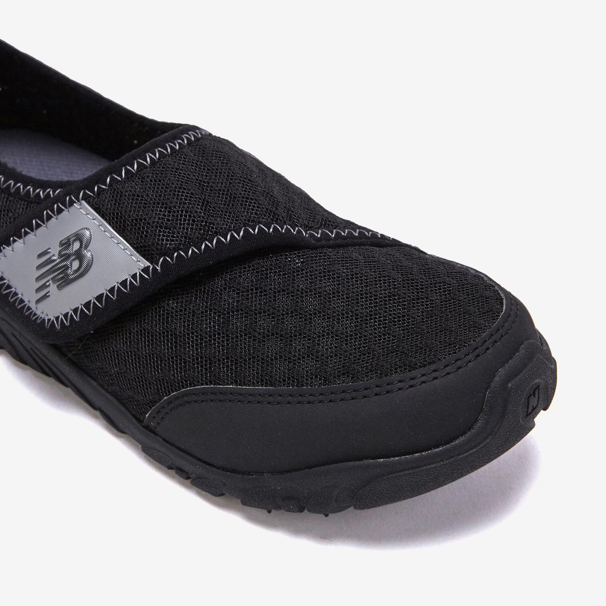 (19)Black