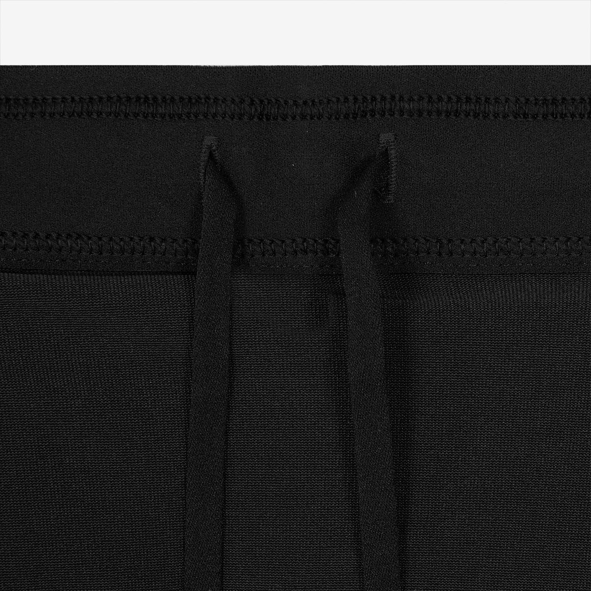 (19)Black