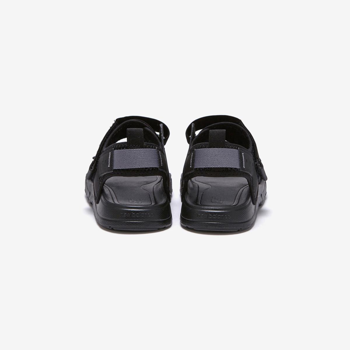 (19)Black