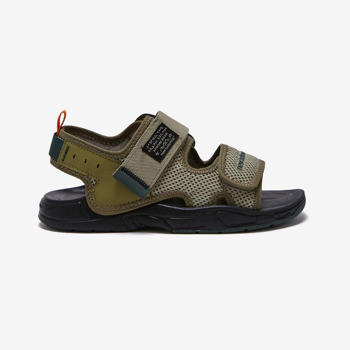 (49)Khaki