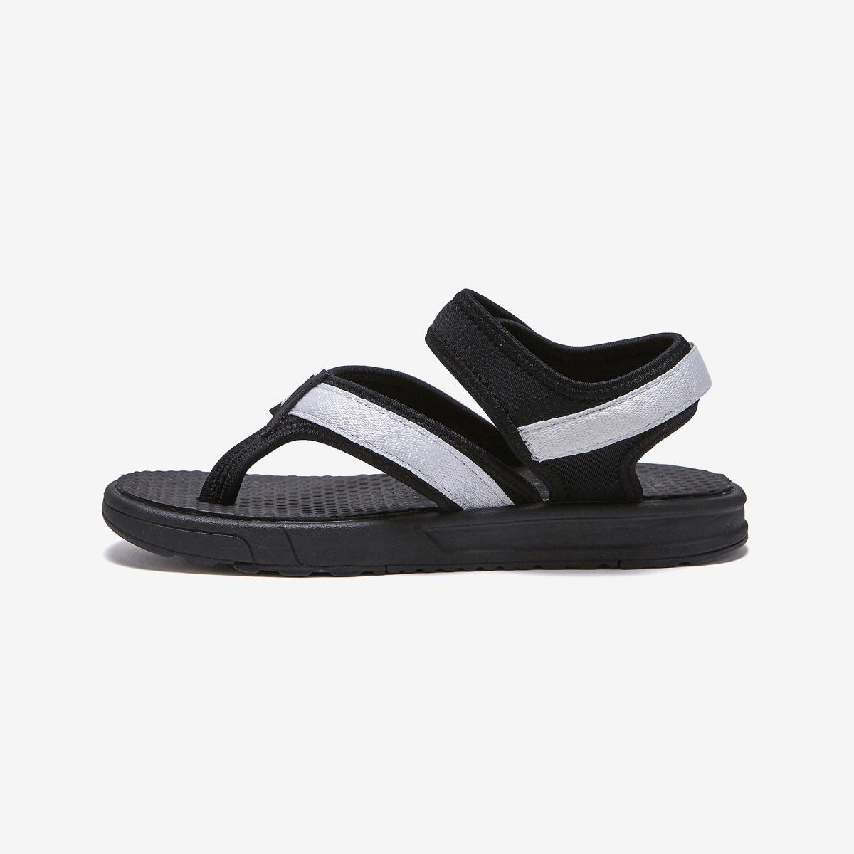 (19)Black