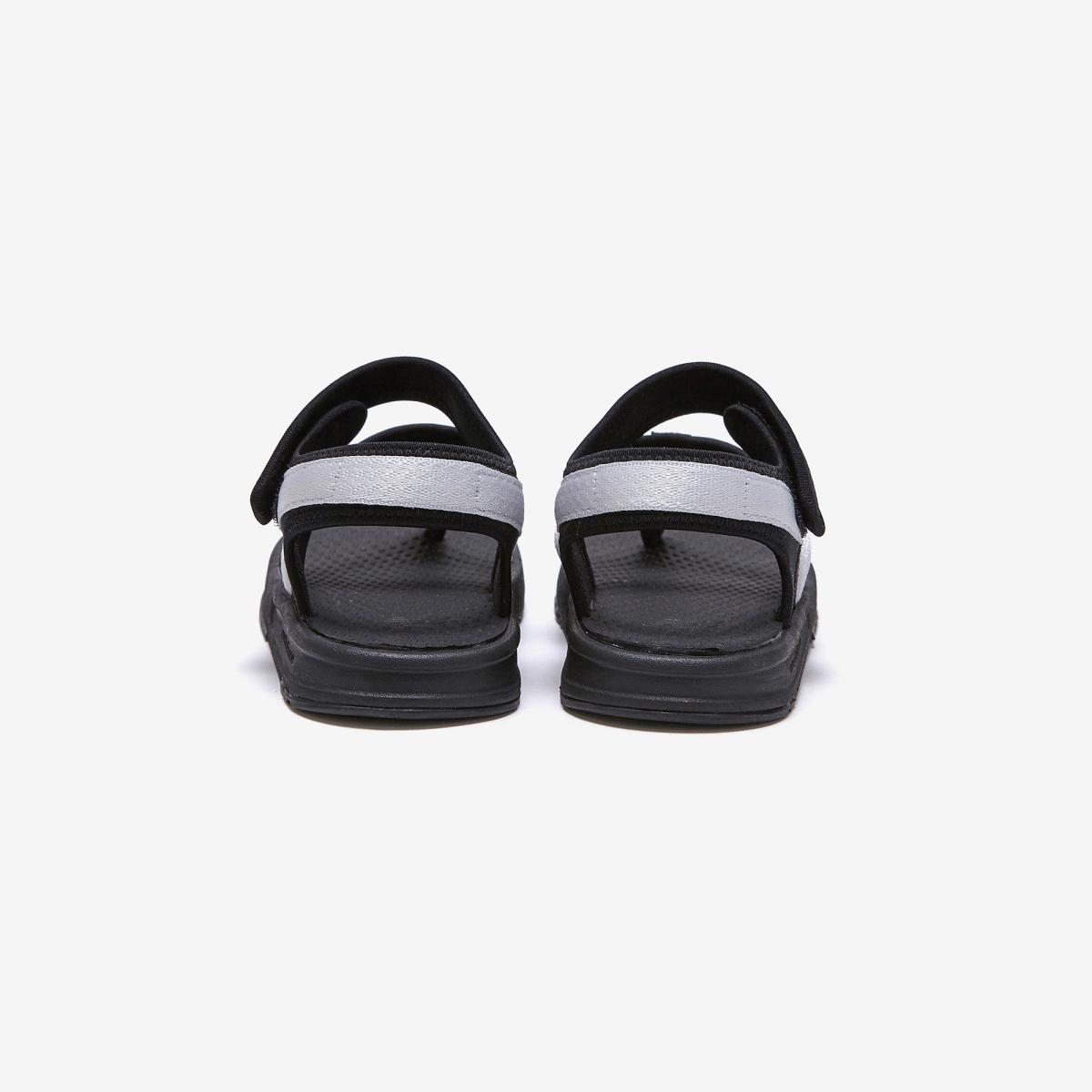 (19)Black