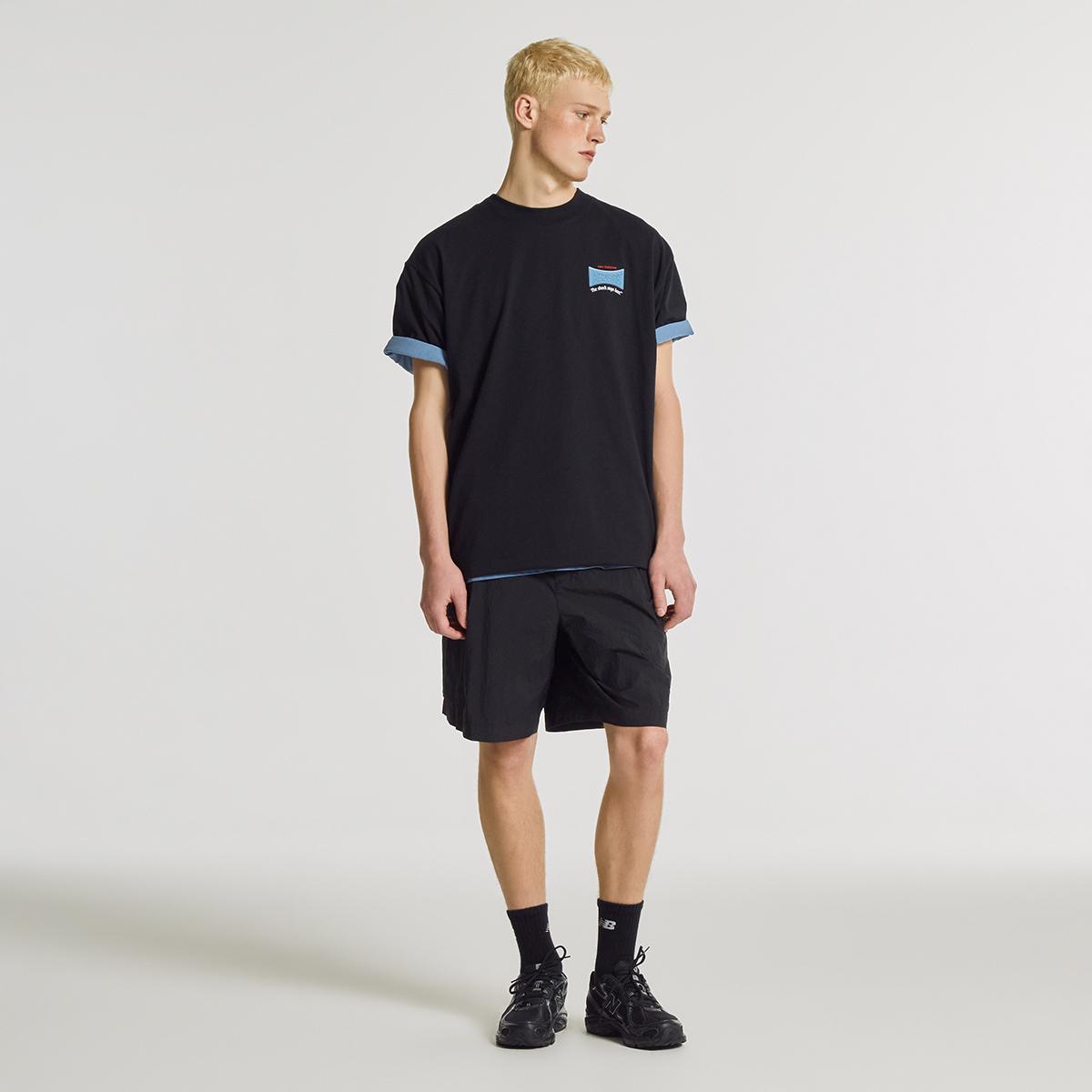 (19)Black