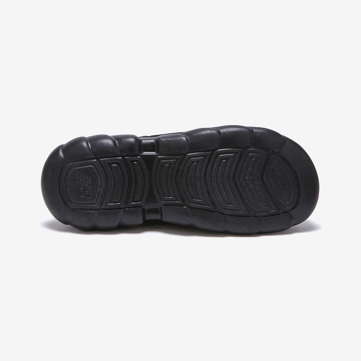 (19)Black