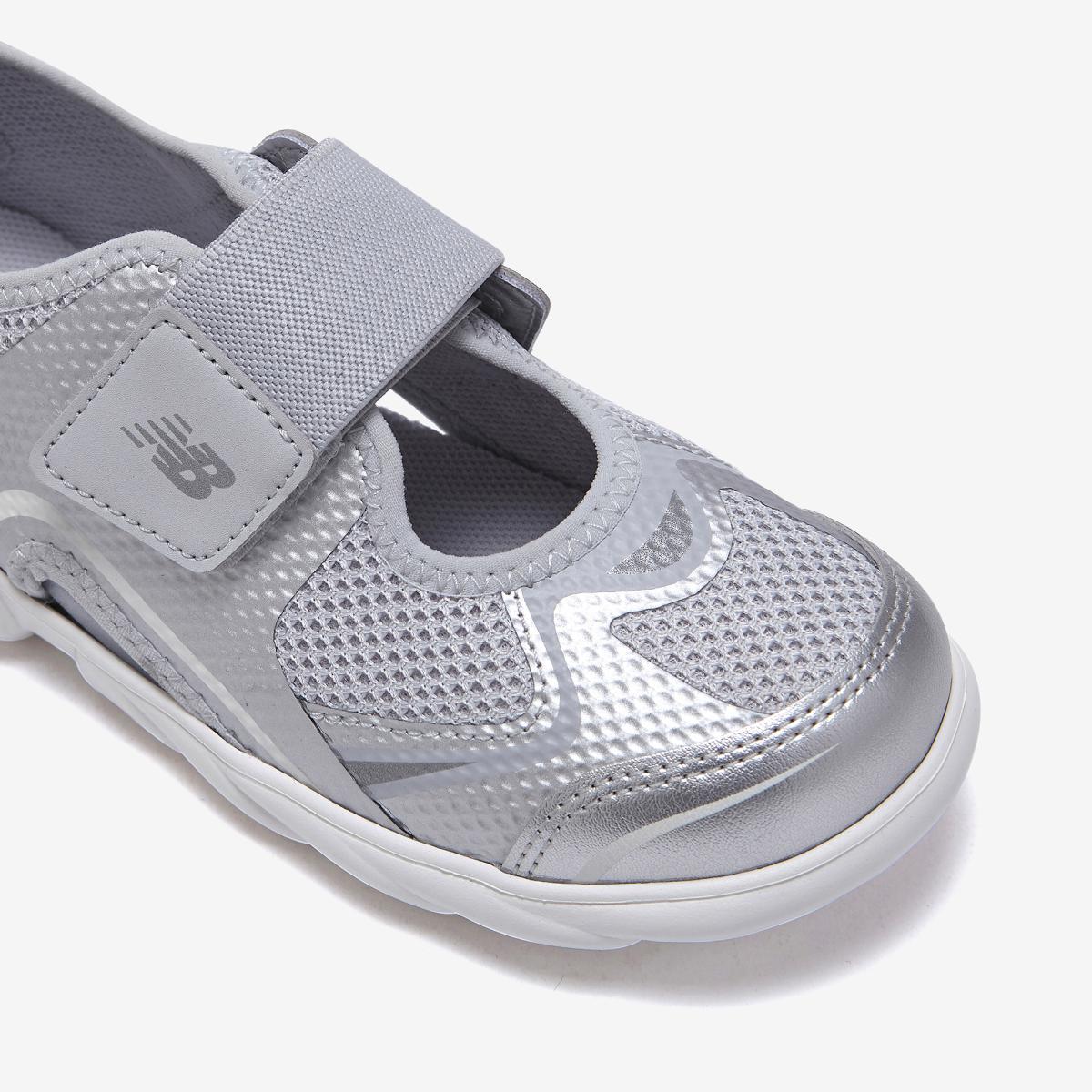 (91)Silver