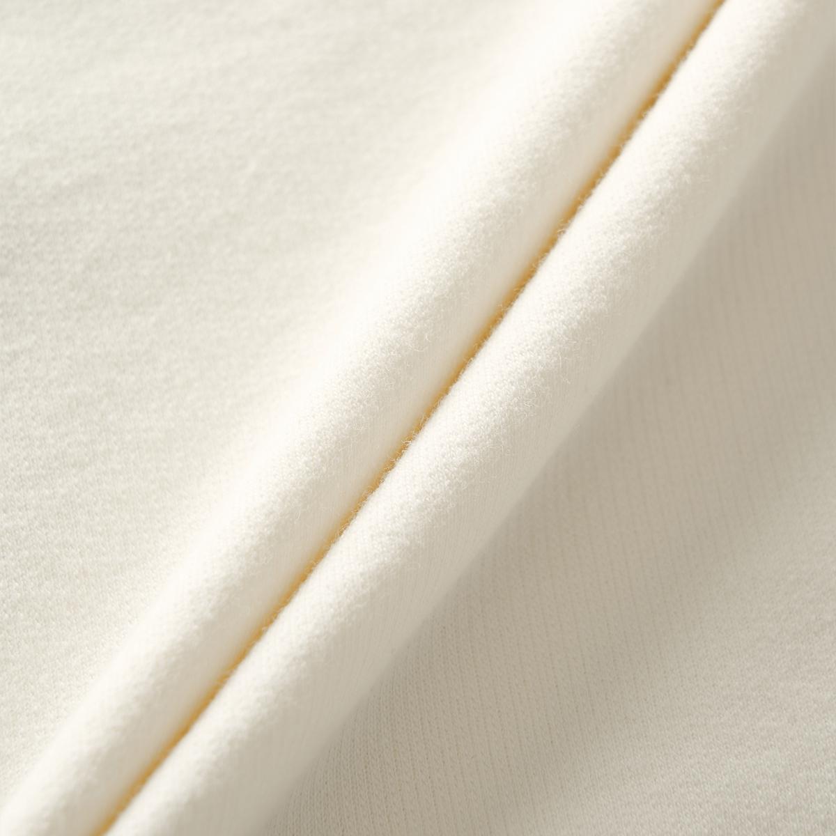 (39)Ivory