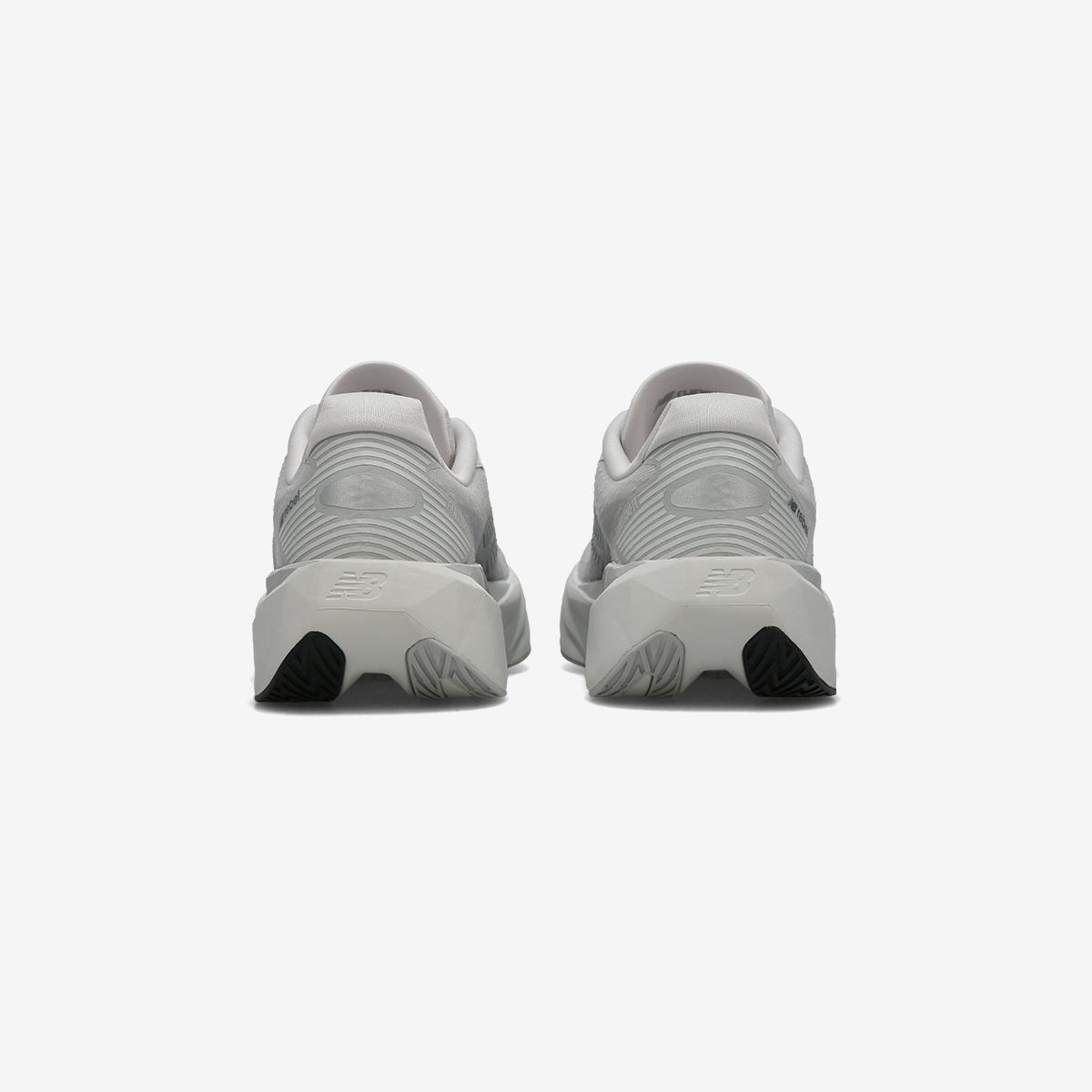 (15)Gray