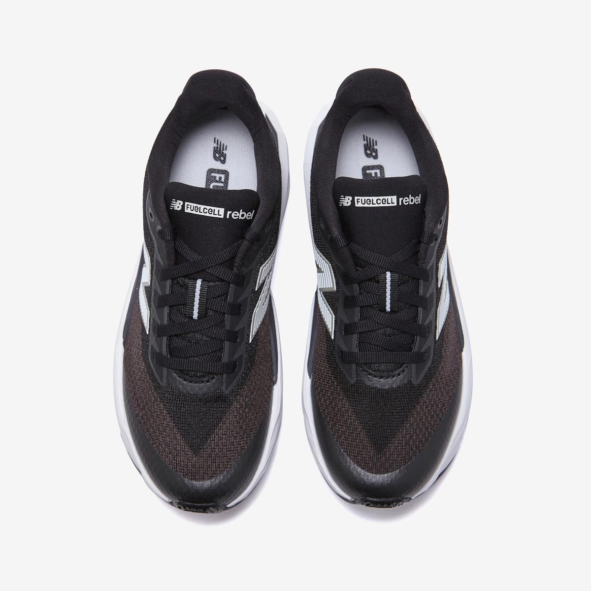 (19)Black
