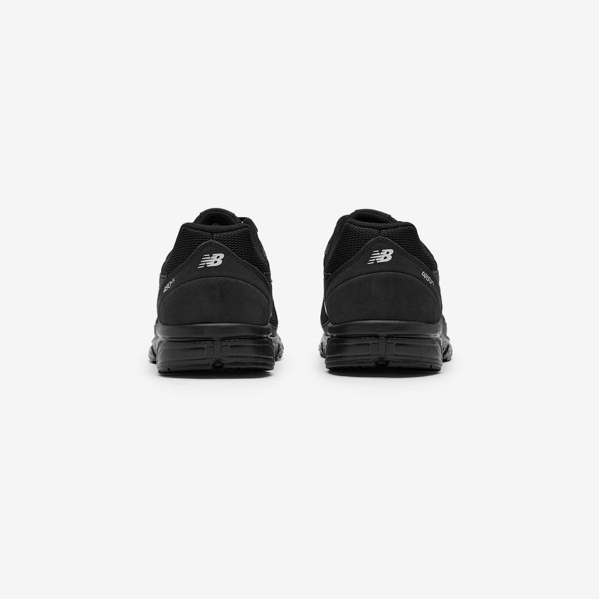 (19)Black