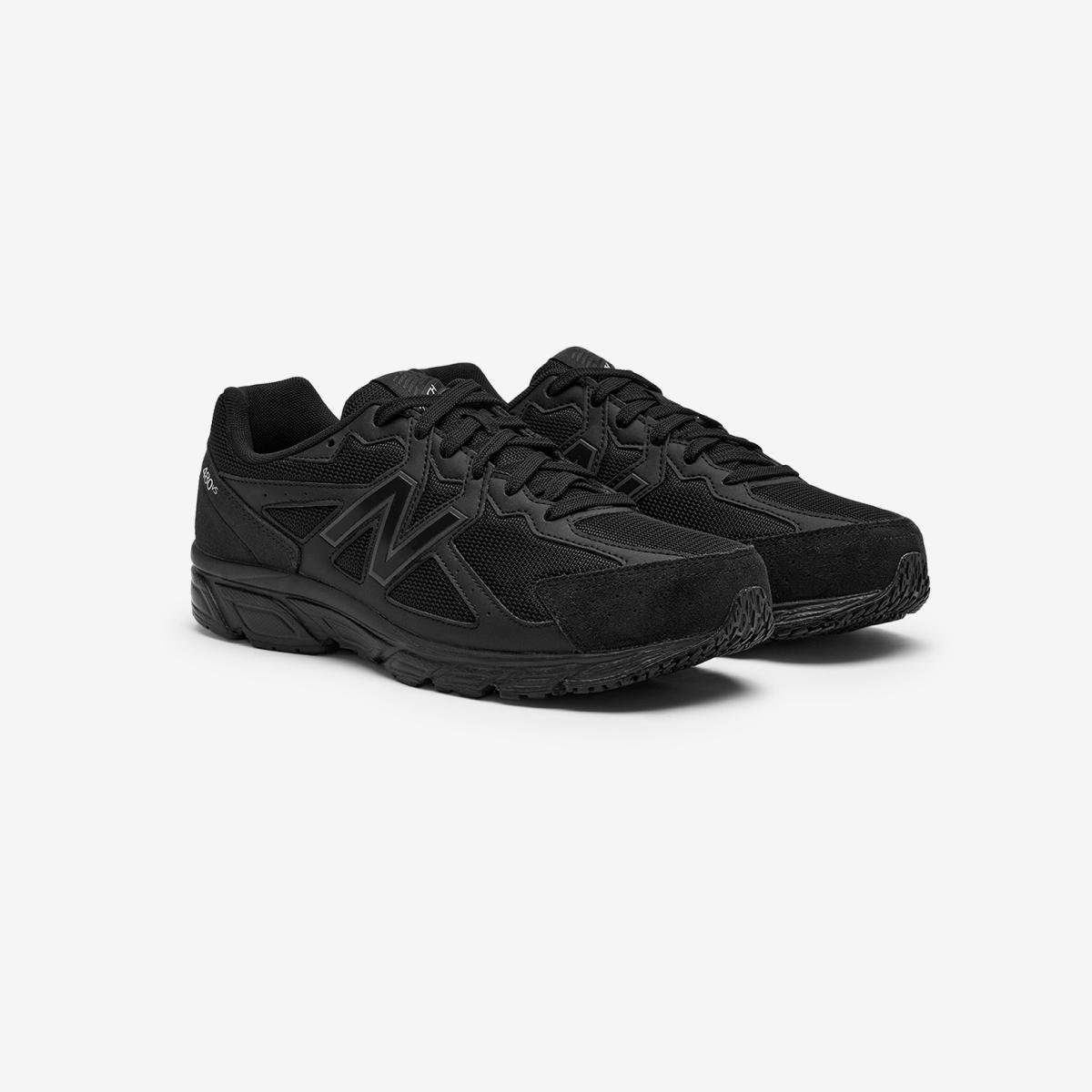 (19)Black