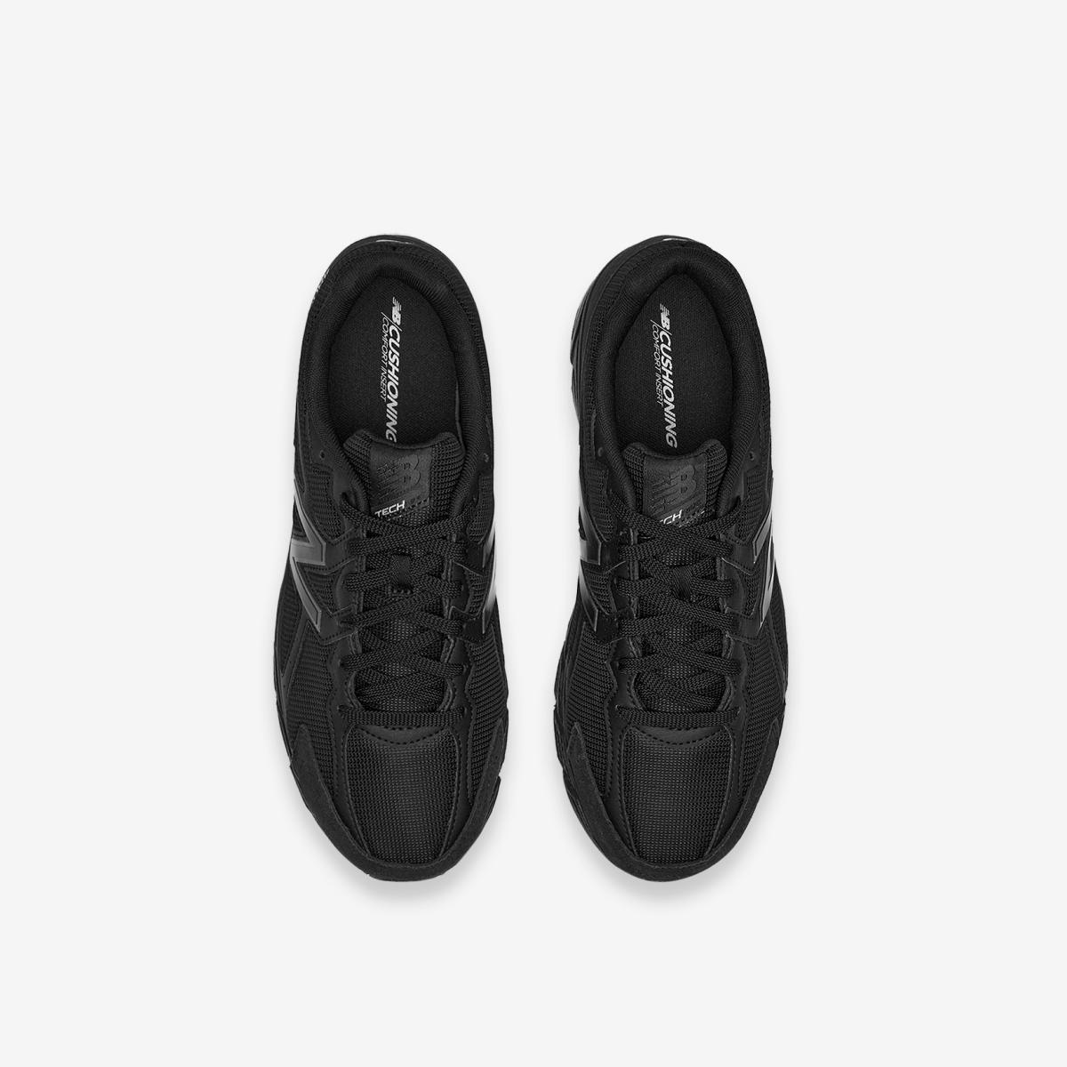 (19)Black
