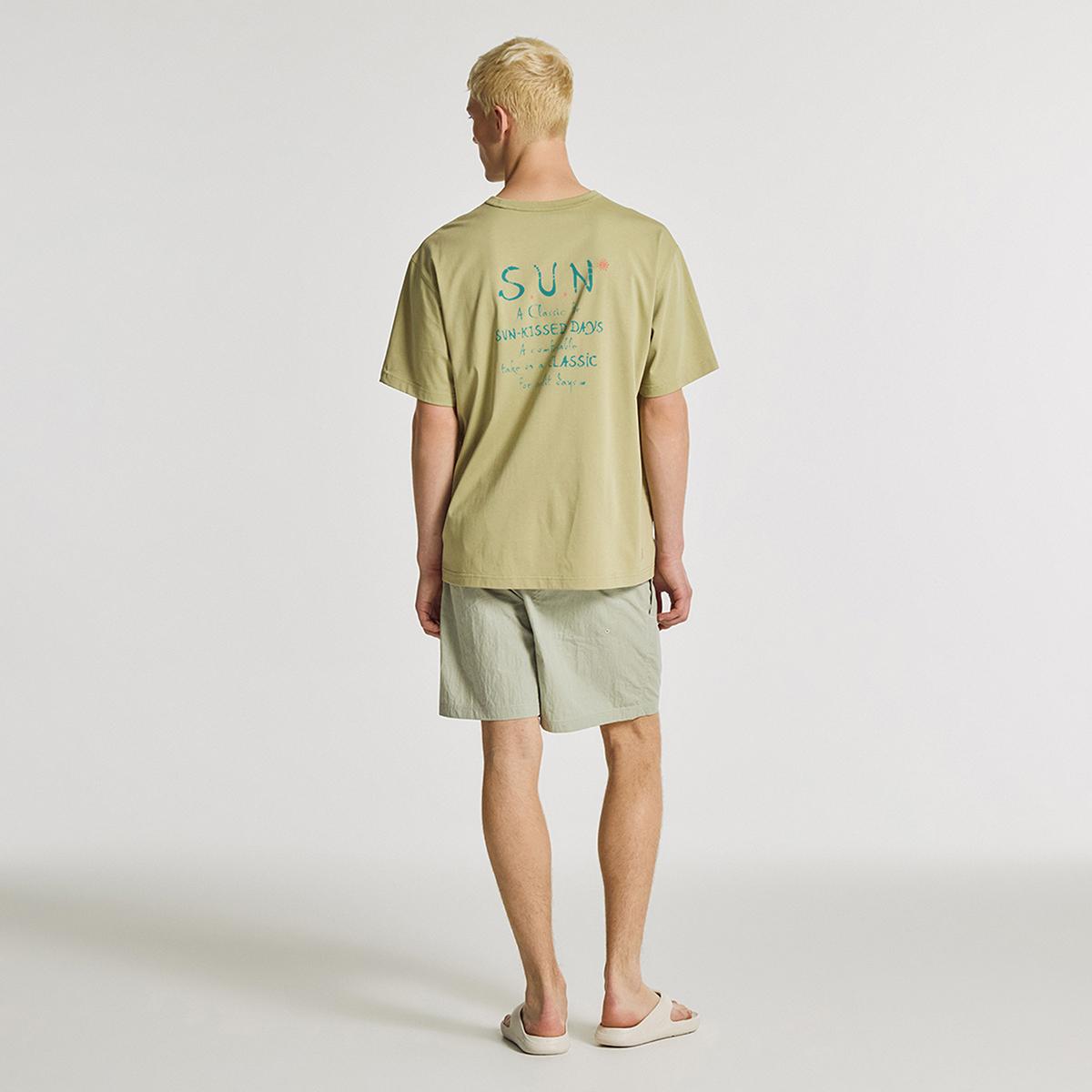 (40)Green
