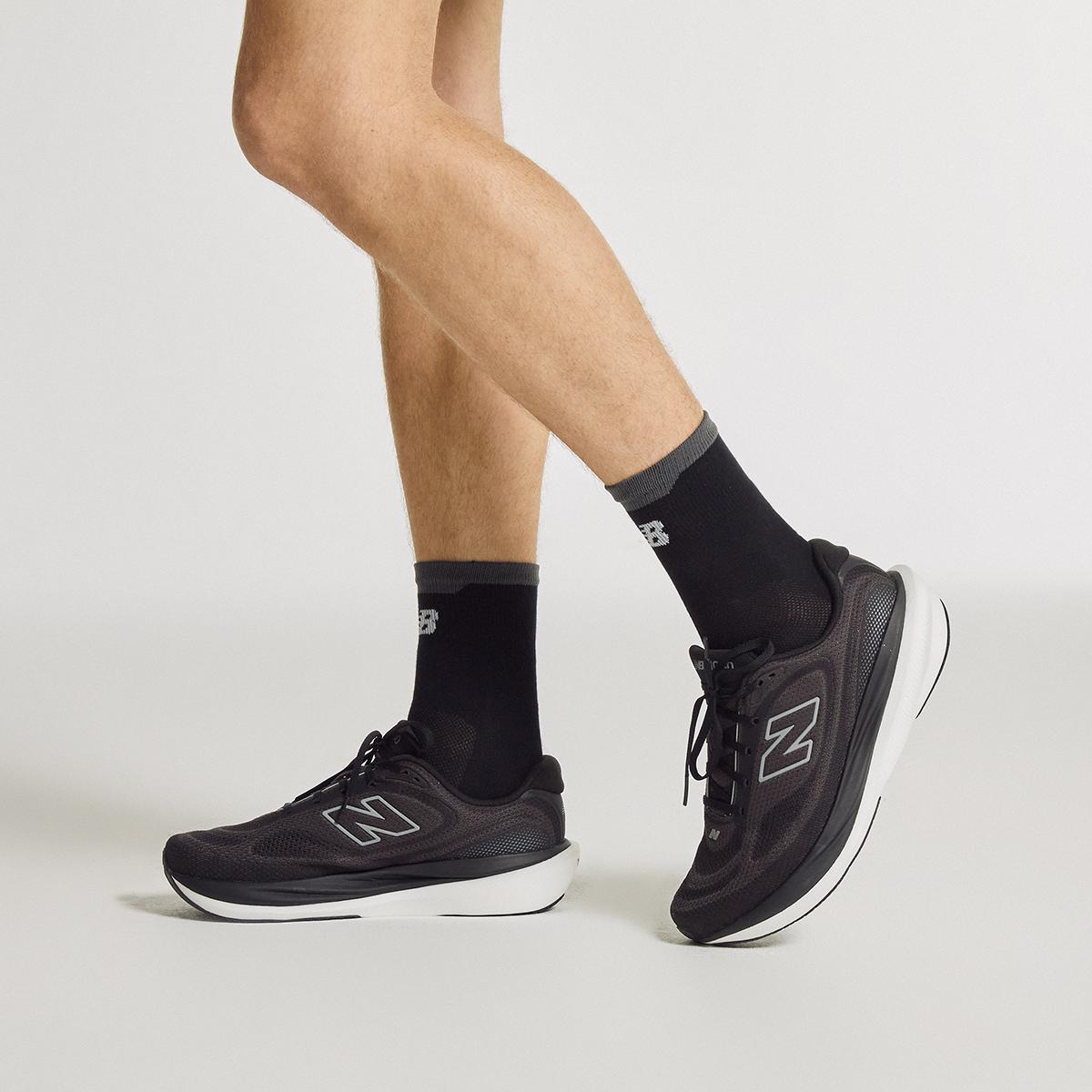 (19)Black
