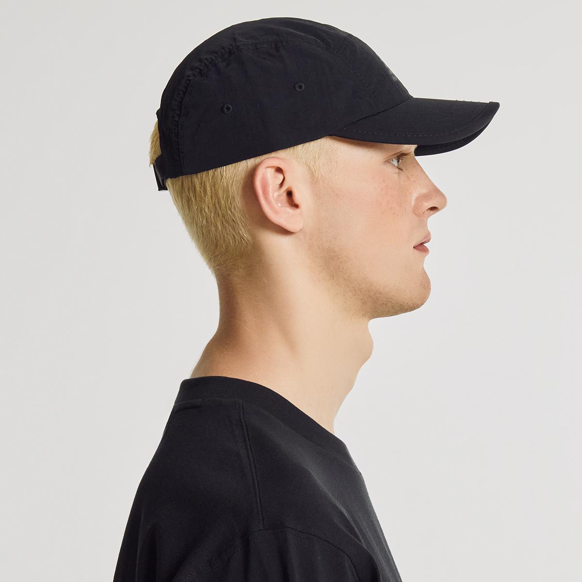 (19)Black