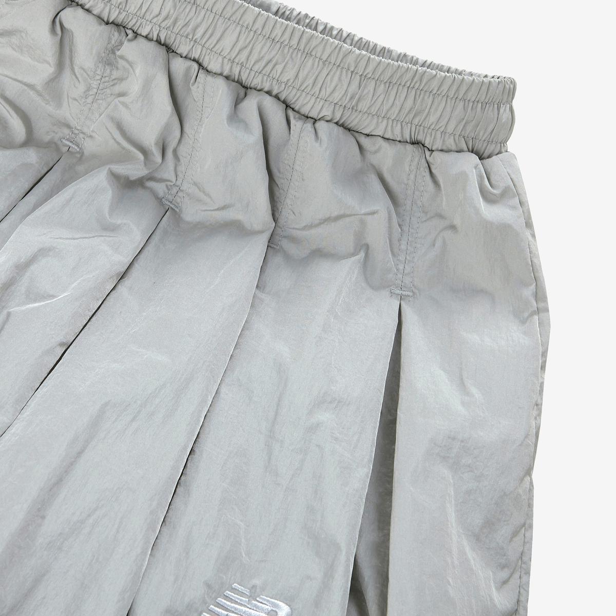 (91)Silver