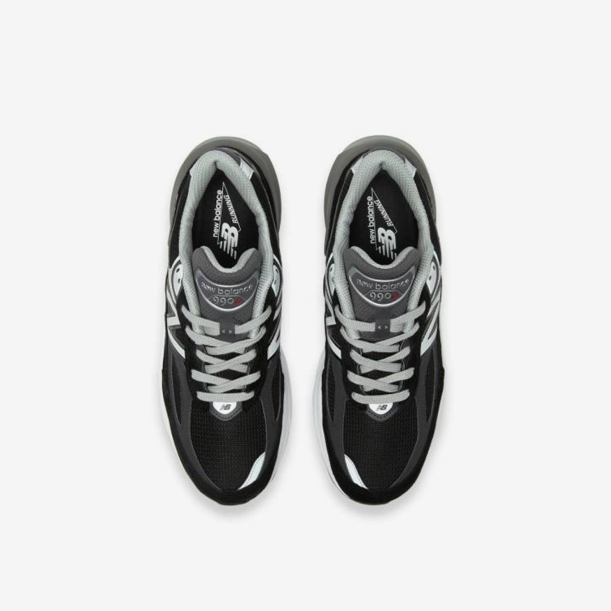 (19)Black