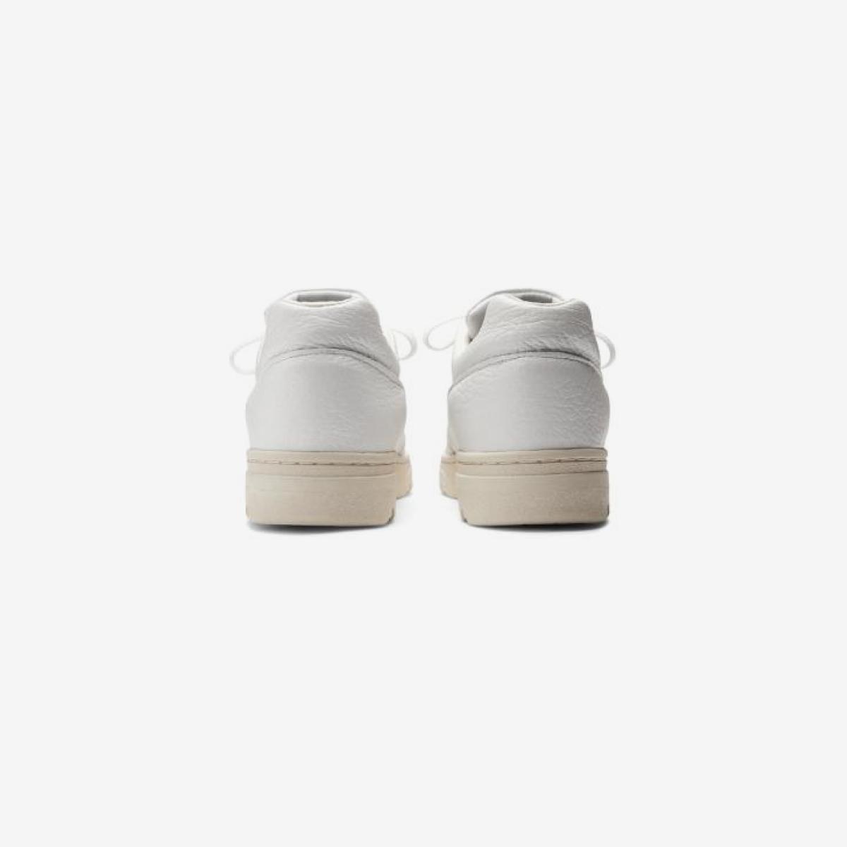 (10)White