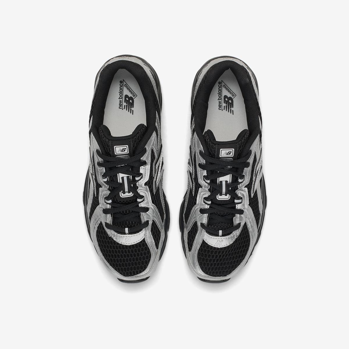 (19)Black