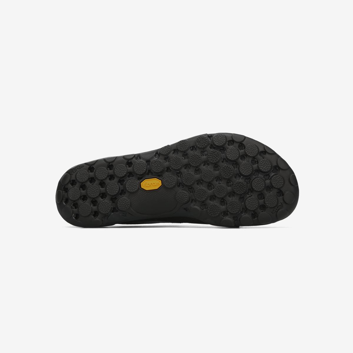 (19)Black