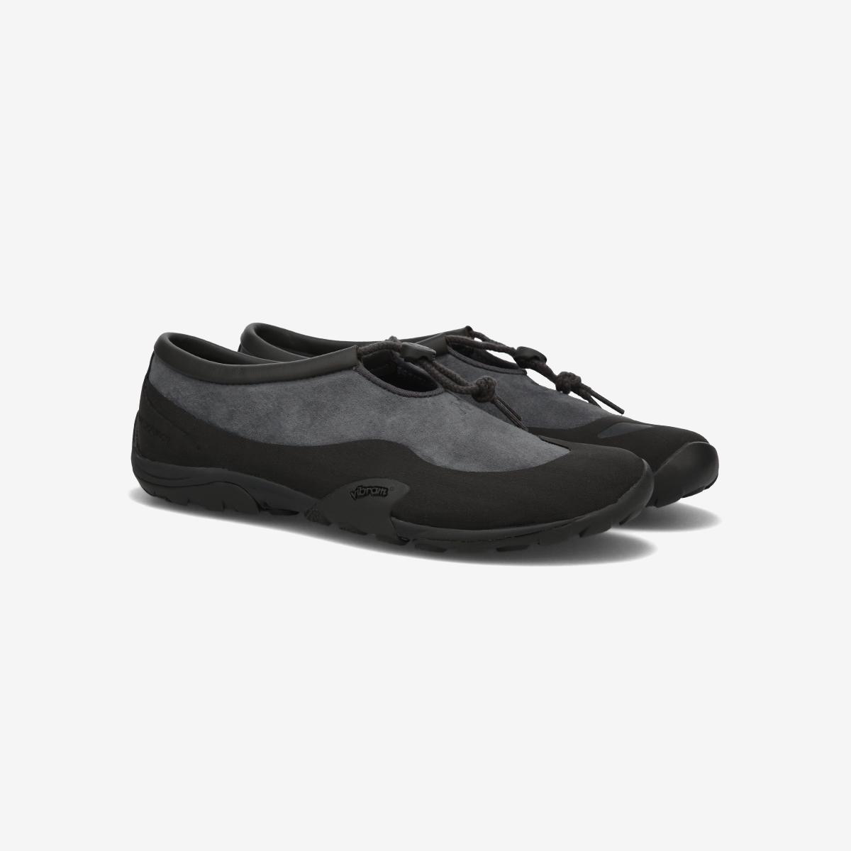 (19)Black