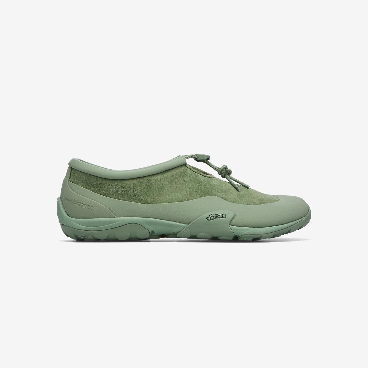 (40)Green