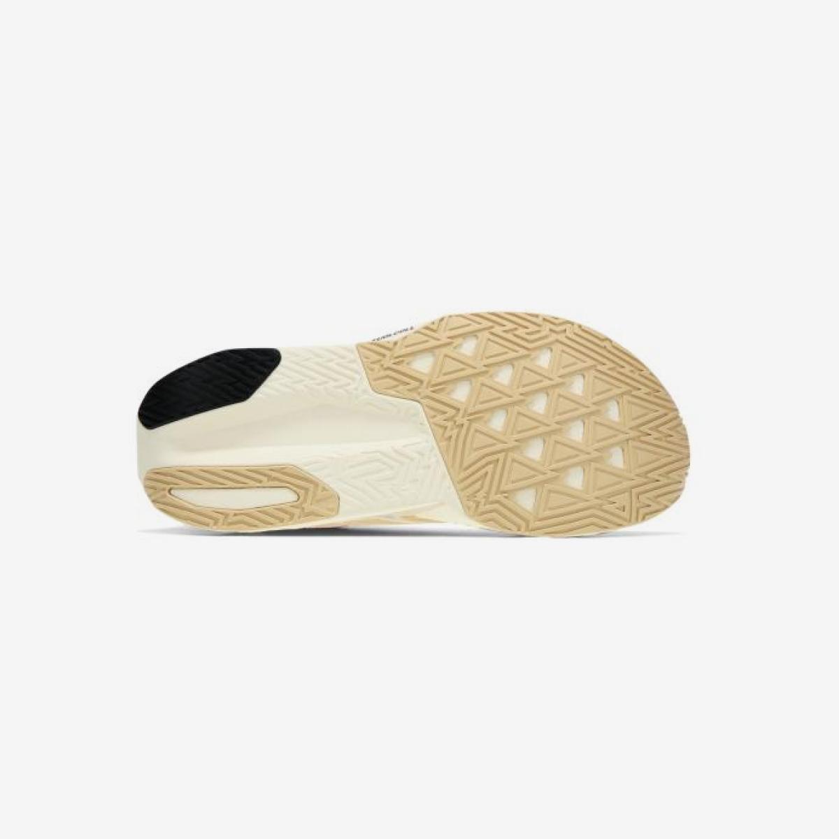 (35)Beige