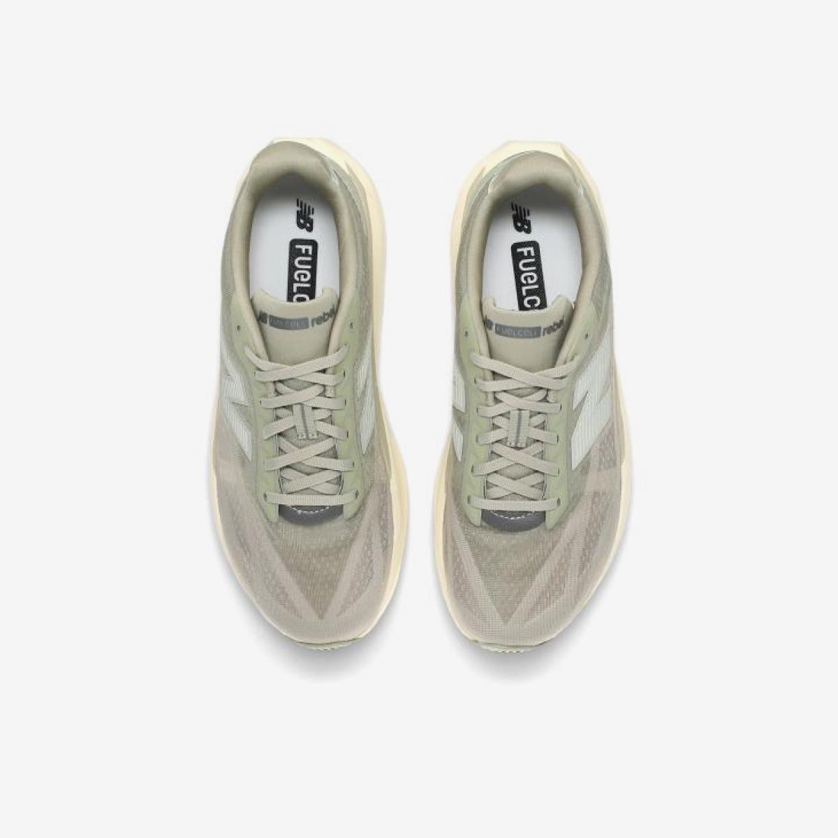(49)Khaki