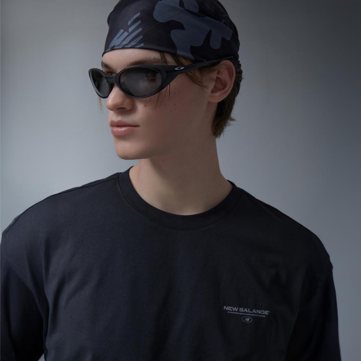 (19)Black