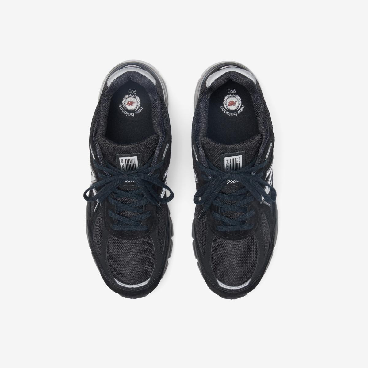 (19)Black
