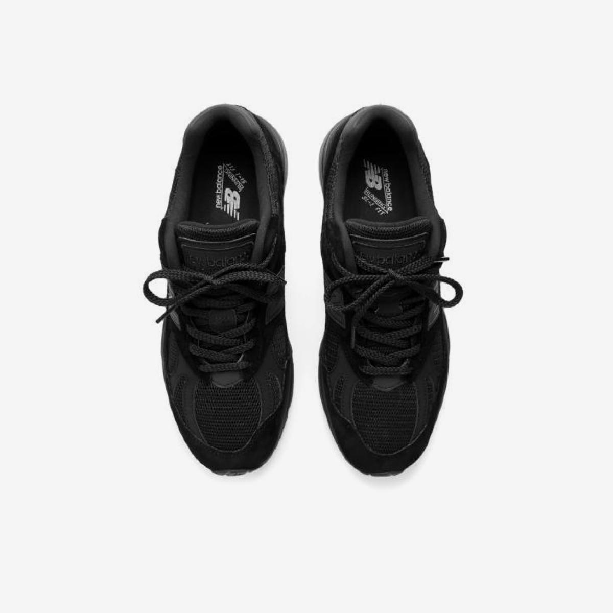 (19)Black